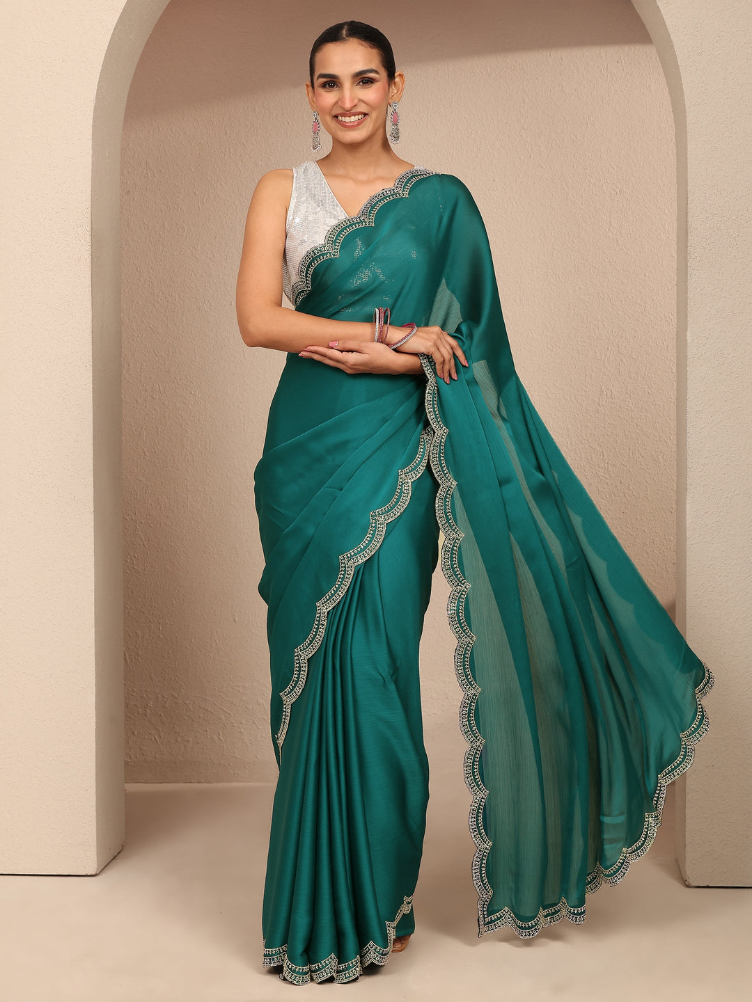 Blue Solid Silk Blend Saree With Unstitched Blouse Piece