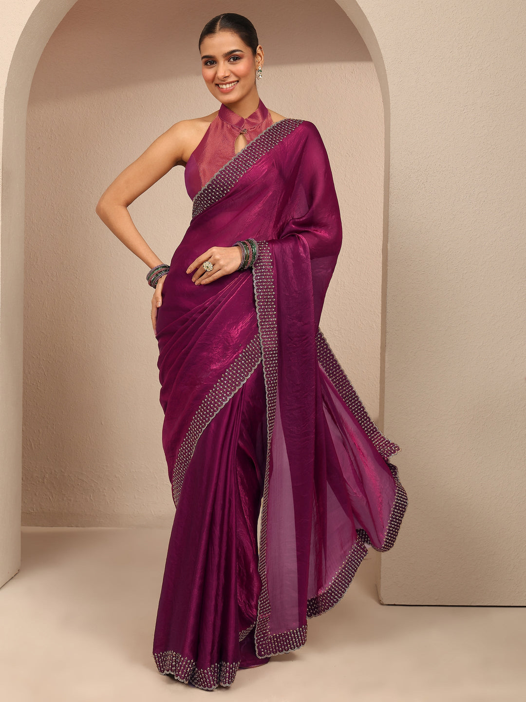 Burgundy Solid Silk Blend Saree With Unstitched Blouse Piece