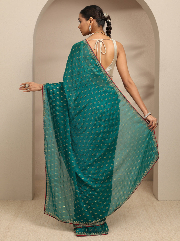 Blue Floral Printed Silk Blend Saree With Unstitched Blouse Piece