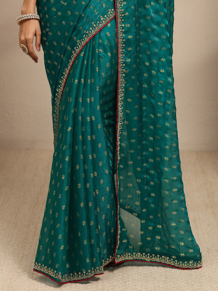 Blue Floral Printed Silk Blend Saree With Unstitched Blouse Piece