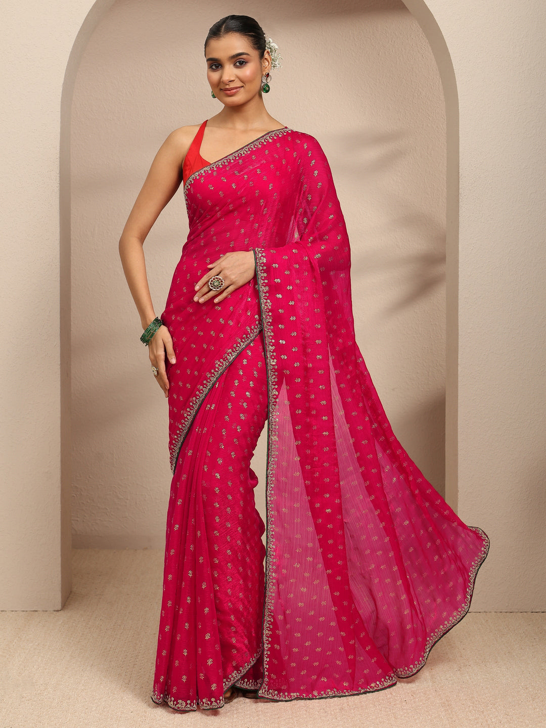 Pink Floral Printed Silk Blend Saree With Unstitched Blouse Piece