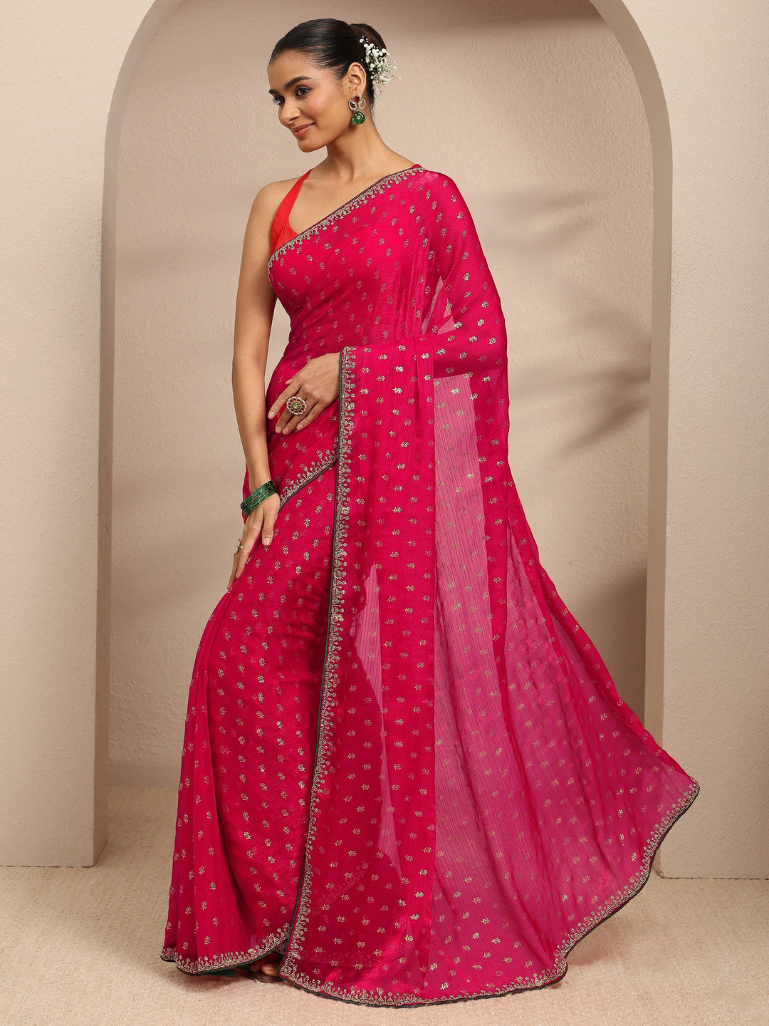 Pink Floral Printed Silk Blend Saree With Unstitched Blouse Piece