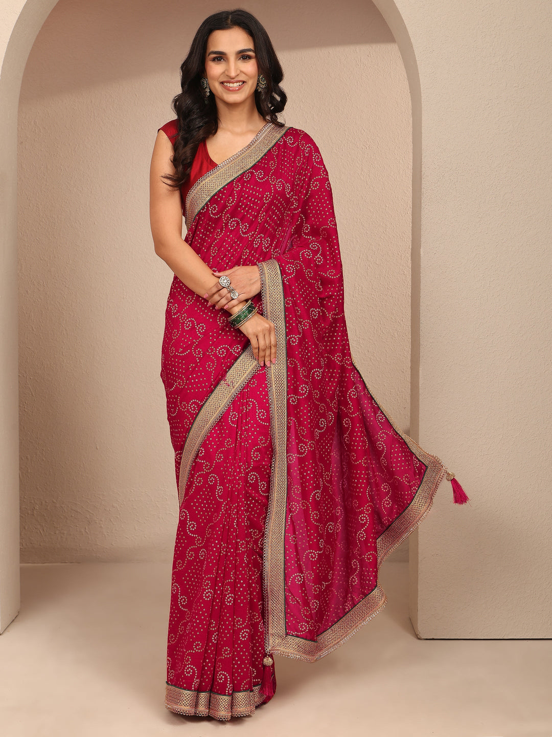 Pink Bandhani Printed Silk Blend Saree With Unstitched Blouse Piece