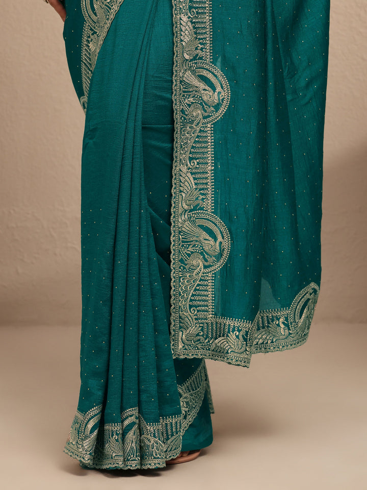 Green Embellished Silk Blend Saree With Unstitched Blouse Piece