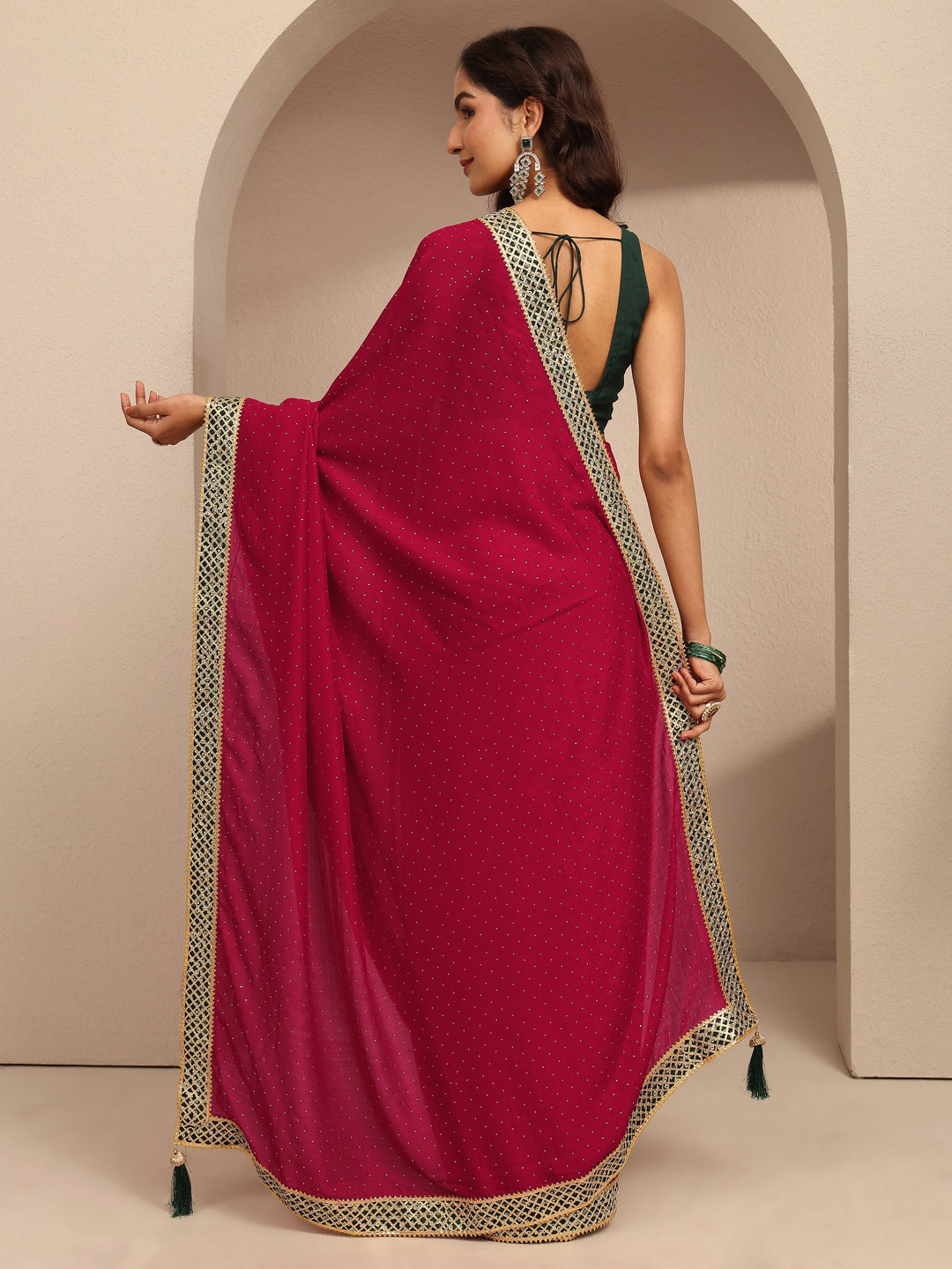 Red Embellished Silk Blend Saree With Unstitched Blouse Piece