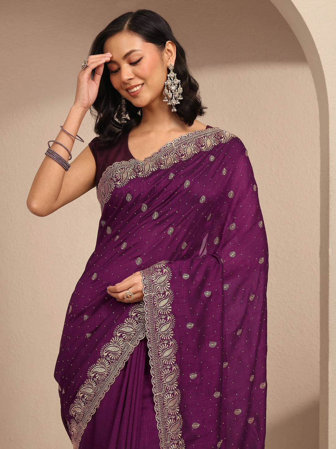 Burgundy Embroidered Silk Blend Saree With Unstitched Blouse Piece