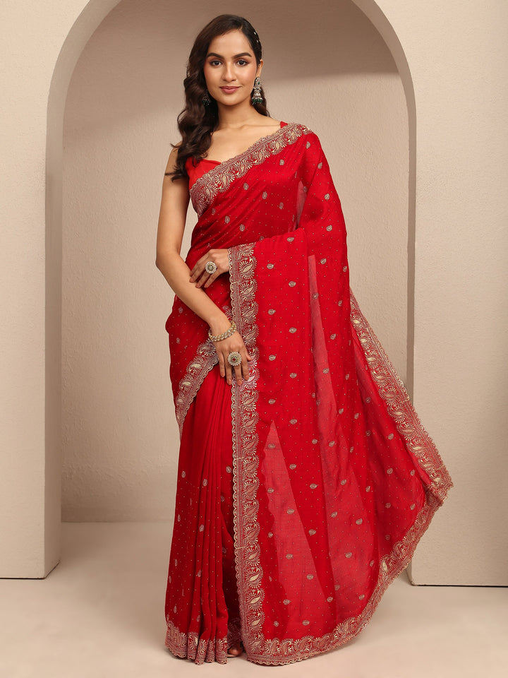 Red Embroidered Silk Blend Saree With Unstitched Blouse Piece