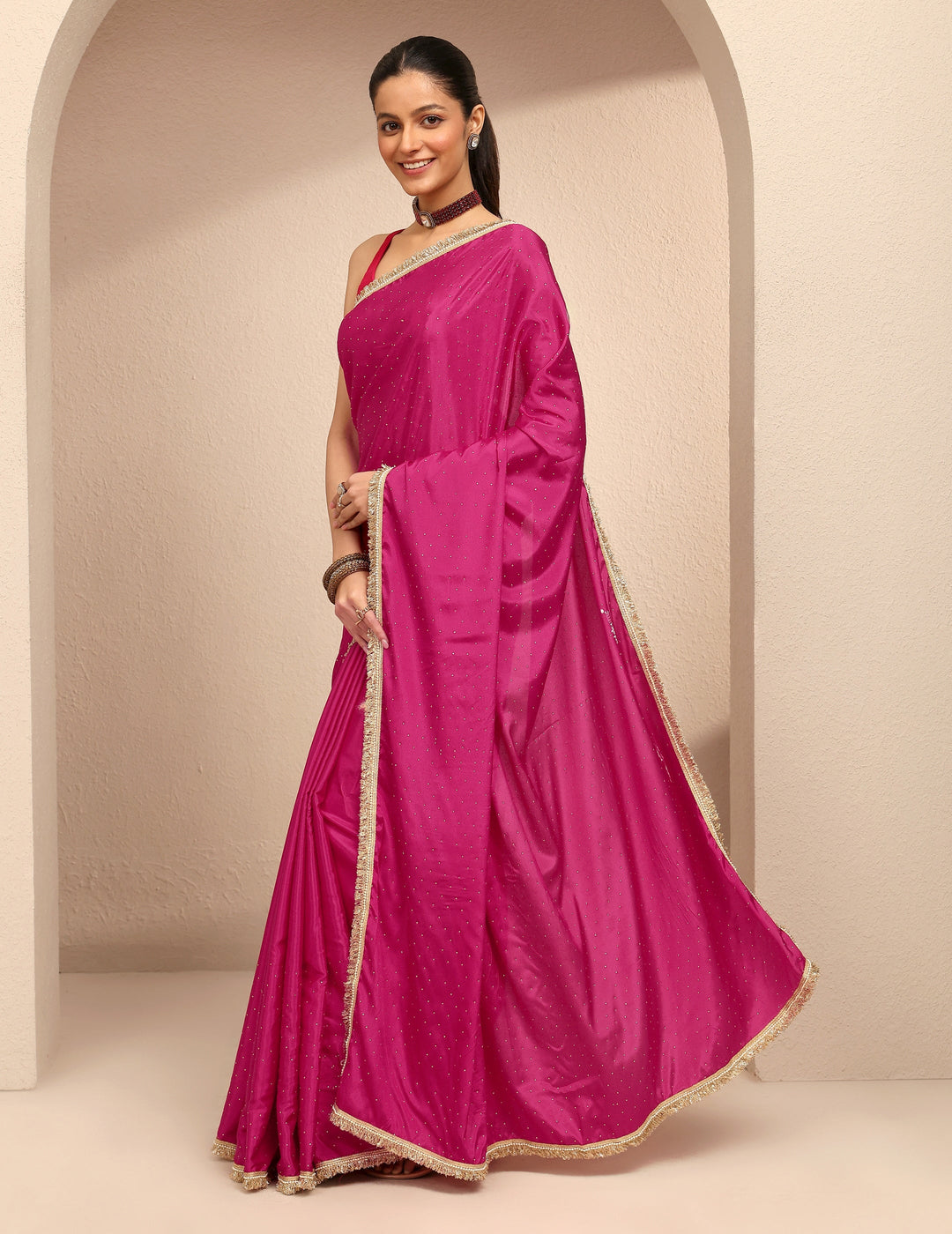 Pink Embellished Silk Blend Saree With Unstitched Blouse Piece