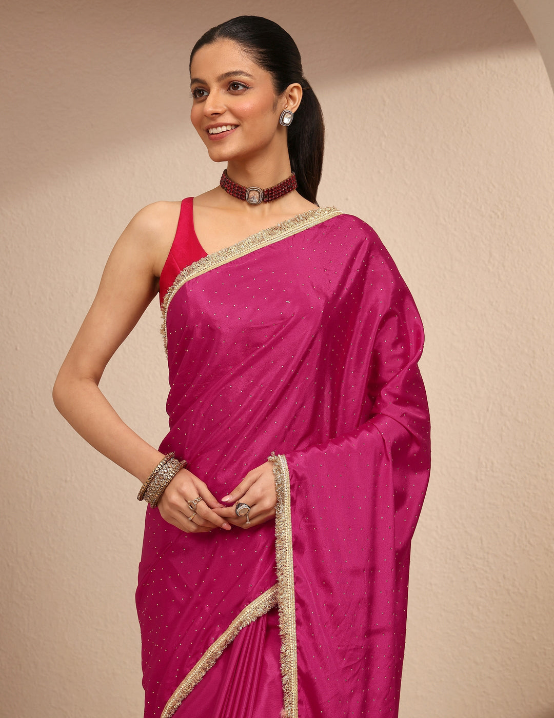 Pink Embellished Silk Blend Saree With Unstitched Blouse Piece