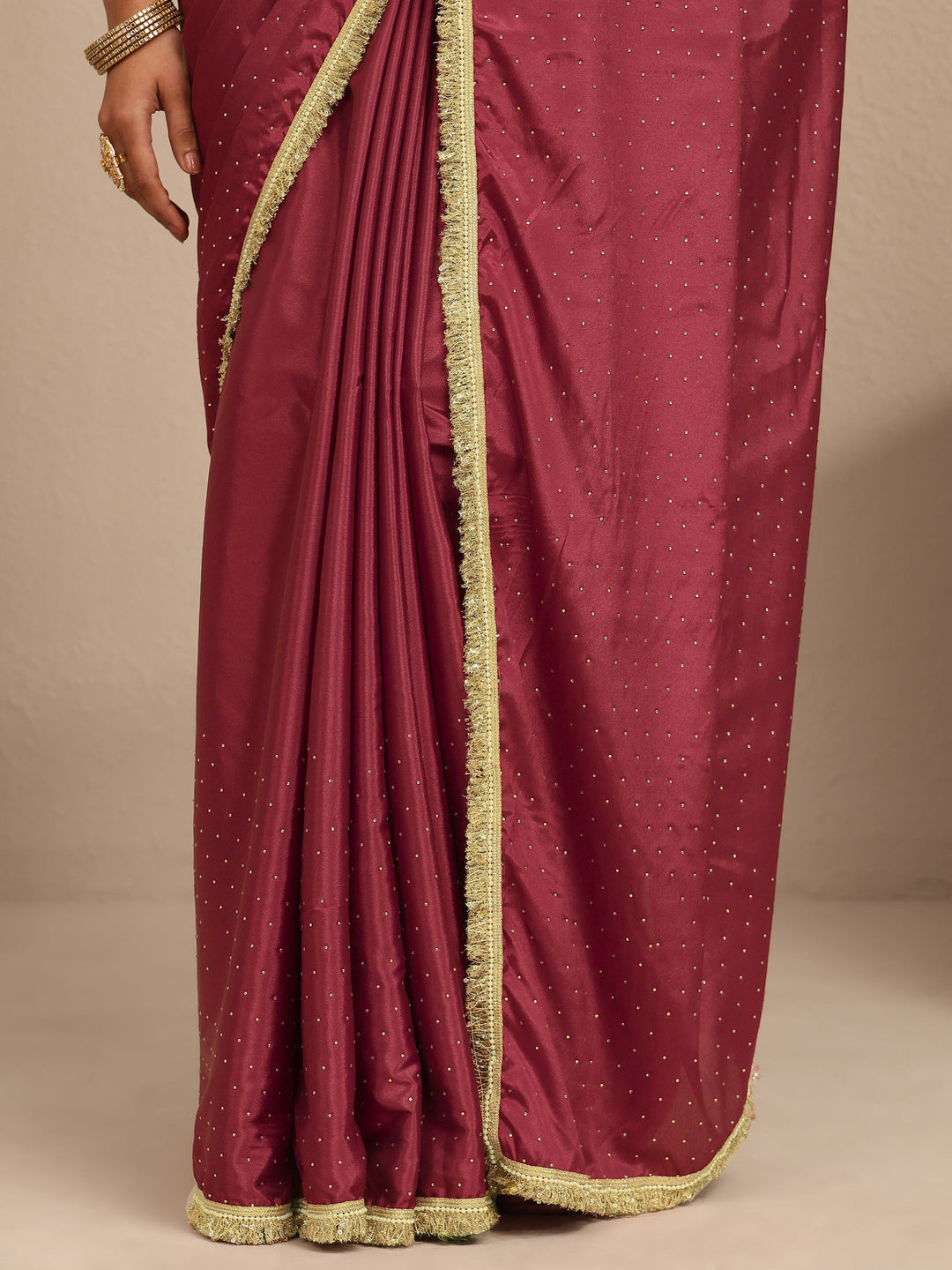 Brown Embellished Silk Blend Saree With Unstitched Blouse Piece