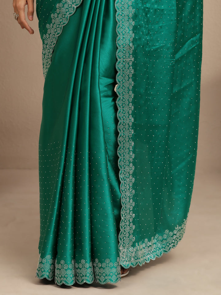 Green Embellished Silk Blend Saree With Unstitched Blouse Piece