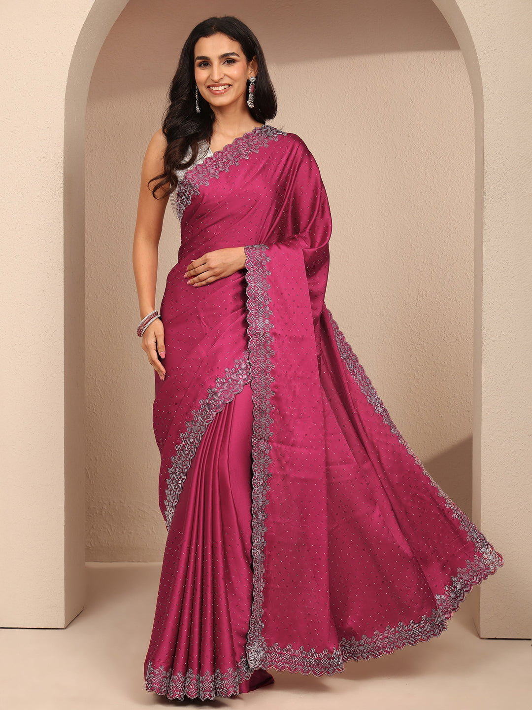 Pink Embellished Silk Blend Saree With Unstitched Blouse Piece