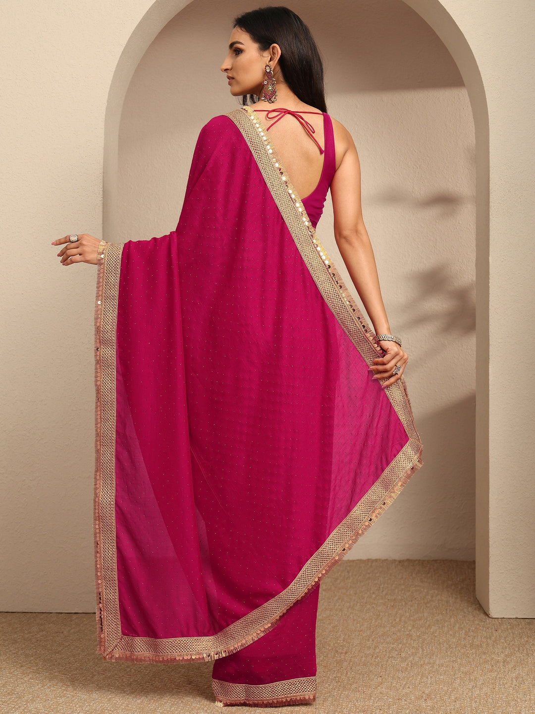 Pink Embellished Silk Blend Saree With Unstitched Blouse Piece