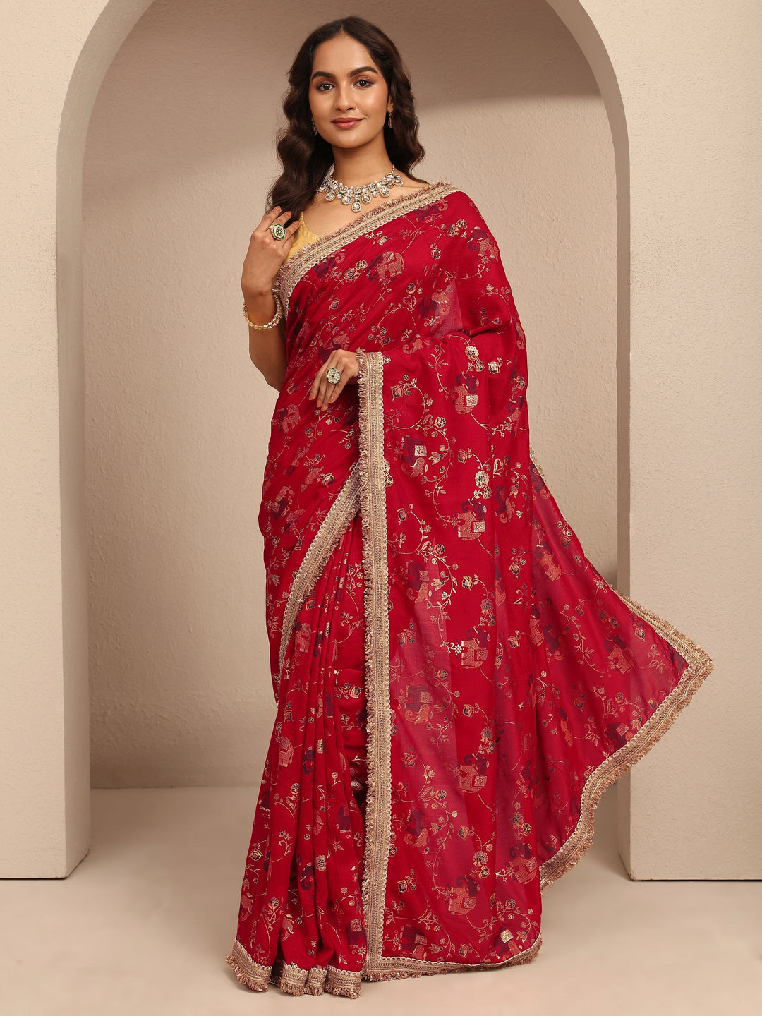 Red Tribal Printed Silk Blend Saree With Unstitched Blouse Piece