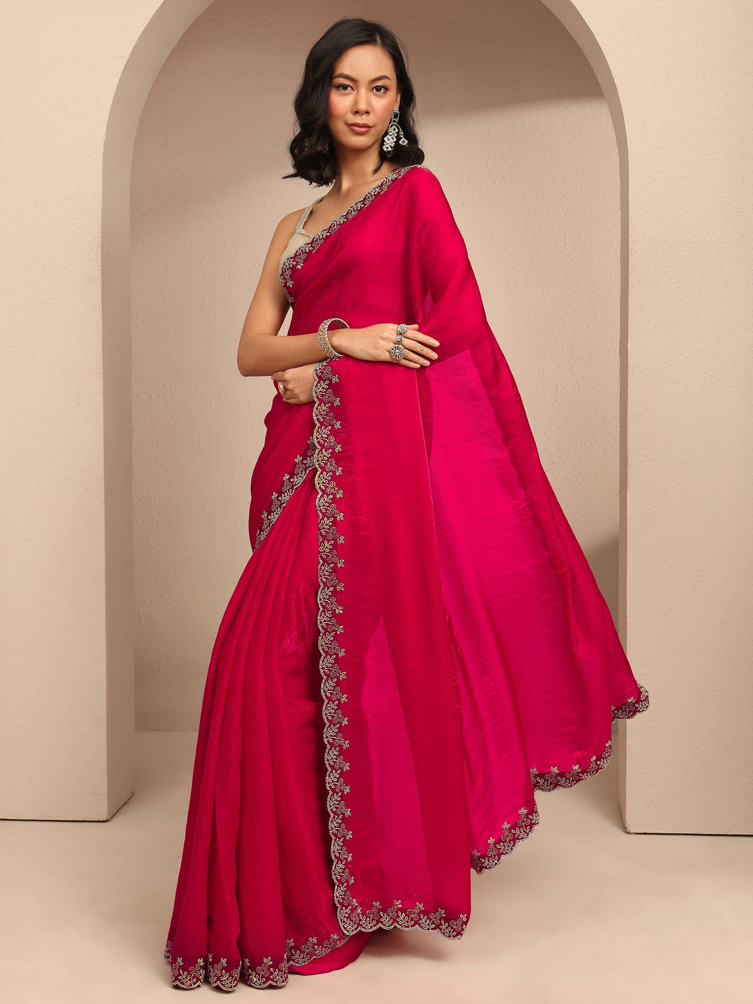 Pink Solid Silk Blend Saree With Unstitched Blouse Piece