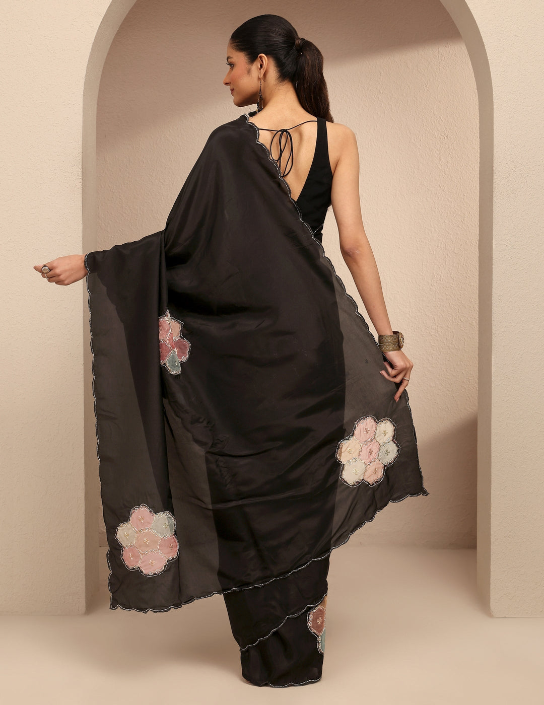 Black Geometric Embellished Silk Blend Saree With Unstitched Blouse Piece