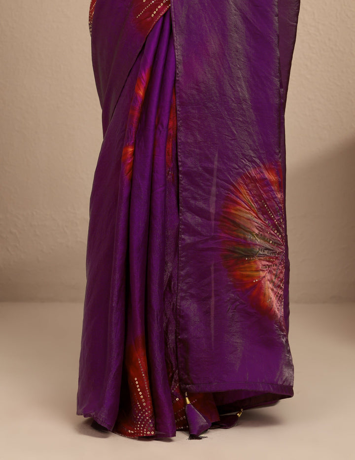 Purple Geometric Embellished Silk Blend Saree With Unstitched Blouse Piece