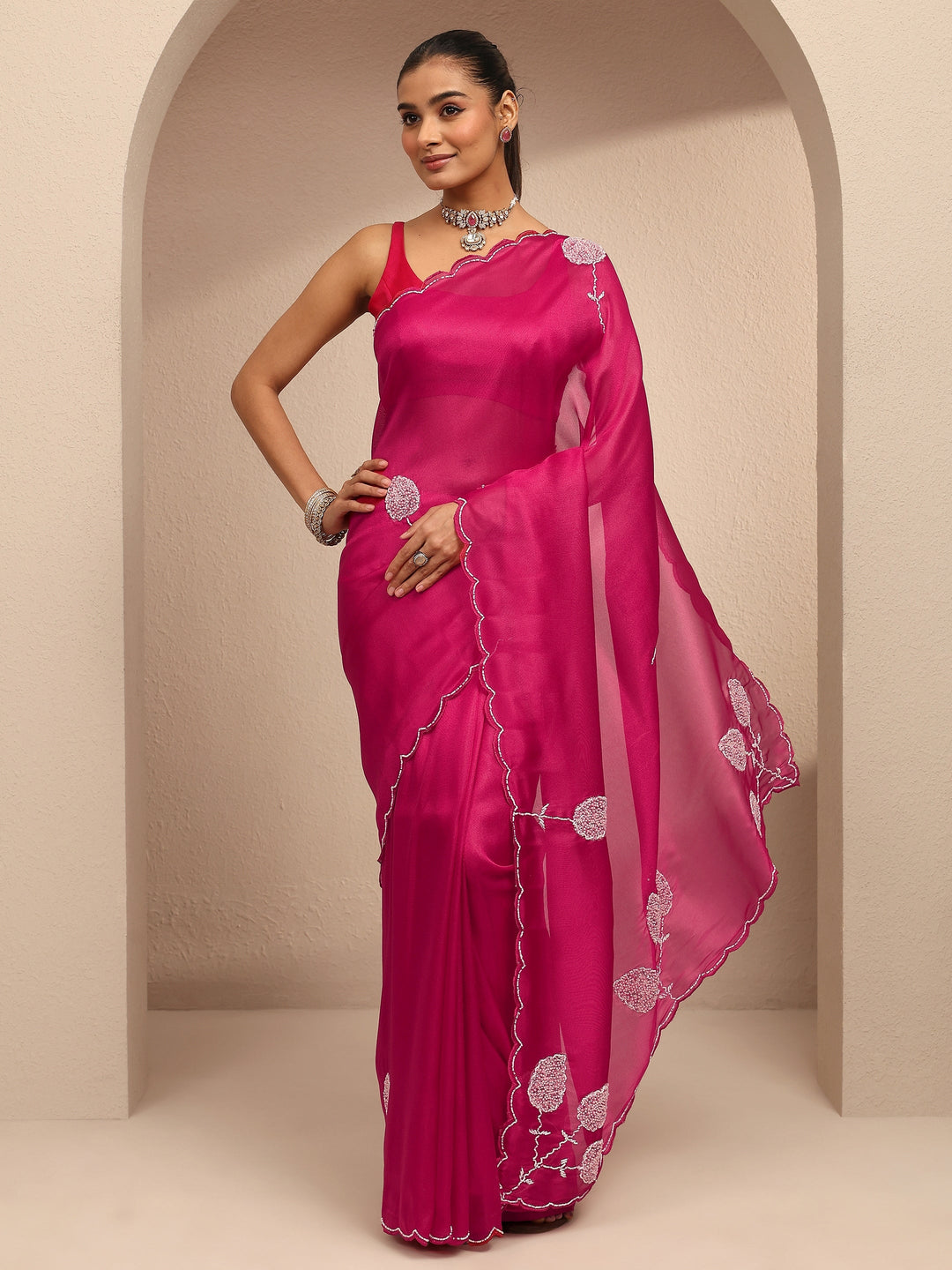 Pink Embellished Silk Blend Saree With Unstitched Blouse Piece