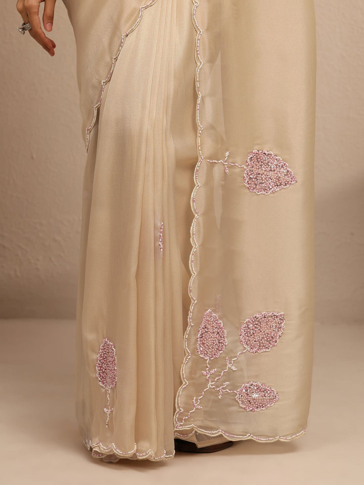 Cream Embellished Silk Blend Saree With Unstitched Blouse Piece