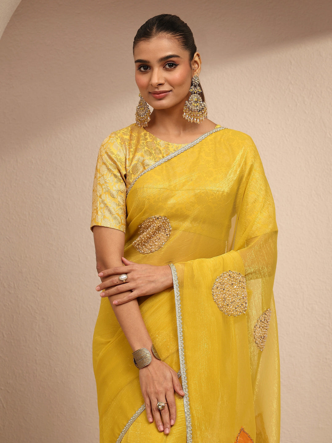 Yellow Embellished Silk Blend Saree With Unstitched Blouse Piece