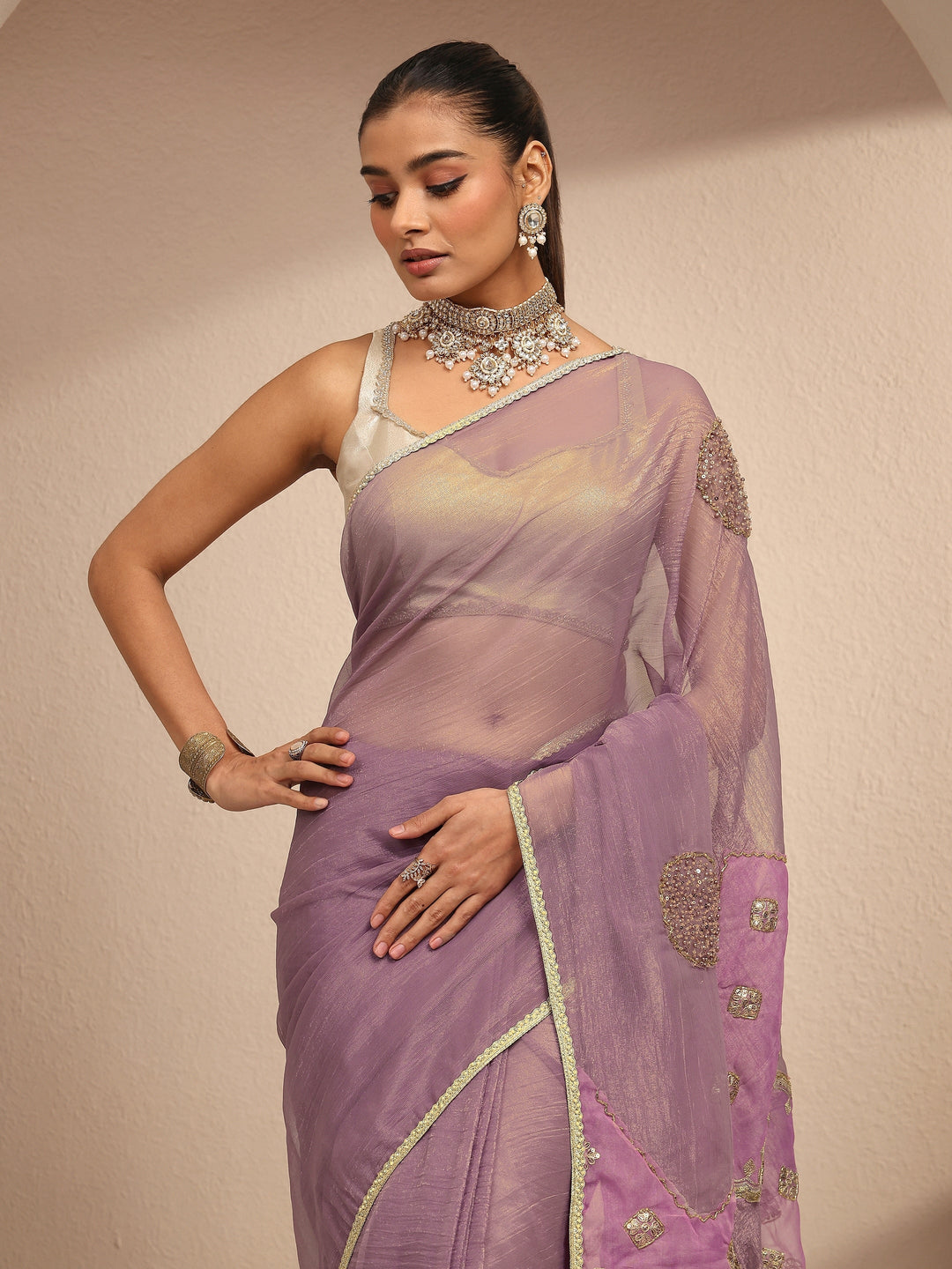 Lavender Embellished Silk Blend Saree With Unstitched Blouse Piece