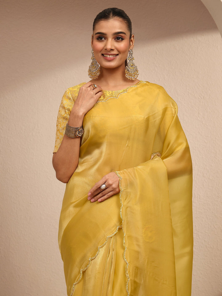Mustard Embellished Silk Blend Saree With Unstitched Blouse Piece
