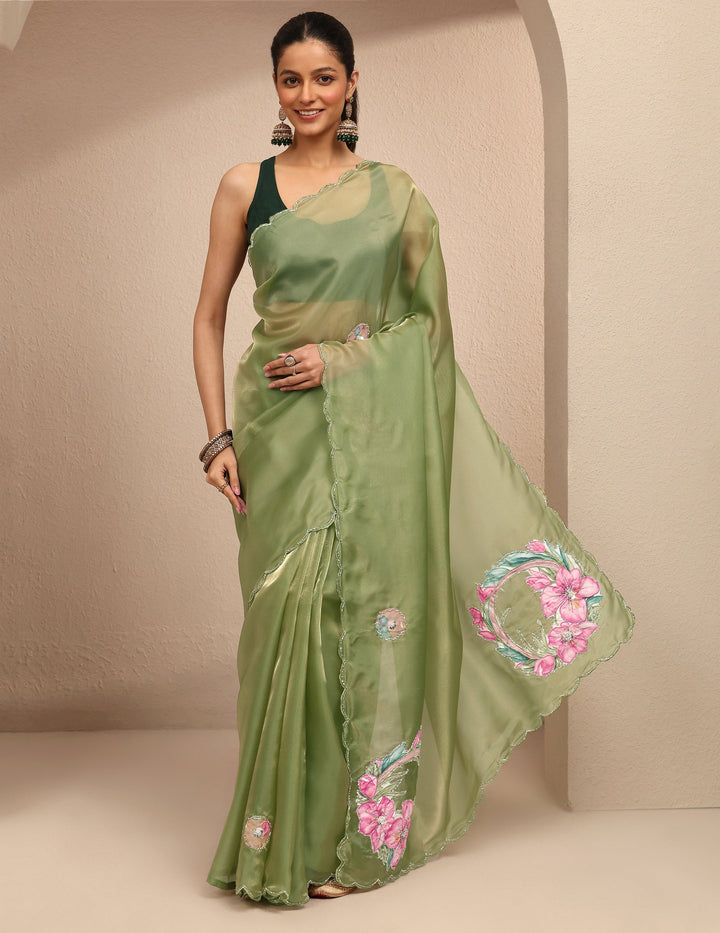 Green Embellished Silk Blend Saree With Unstitched Blouse Piece