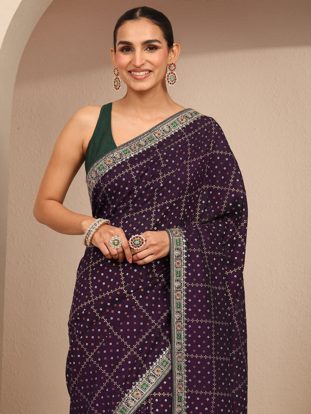 Burgundy Bandhani Printed Silk Blend Saree With Unstitched Blouse Piece