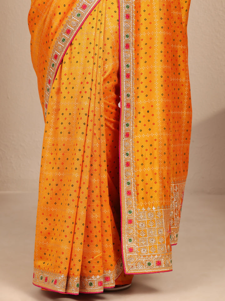 Mustard Bandhani Printed Silk Blend Saree With Unstitched Blouse Piece