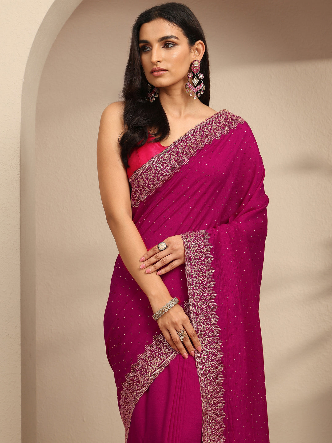 Pink Embellished Silk Blend Saree With Unstitched Blouse Piece
