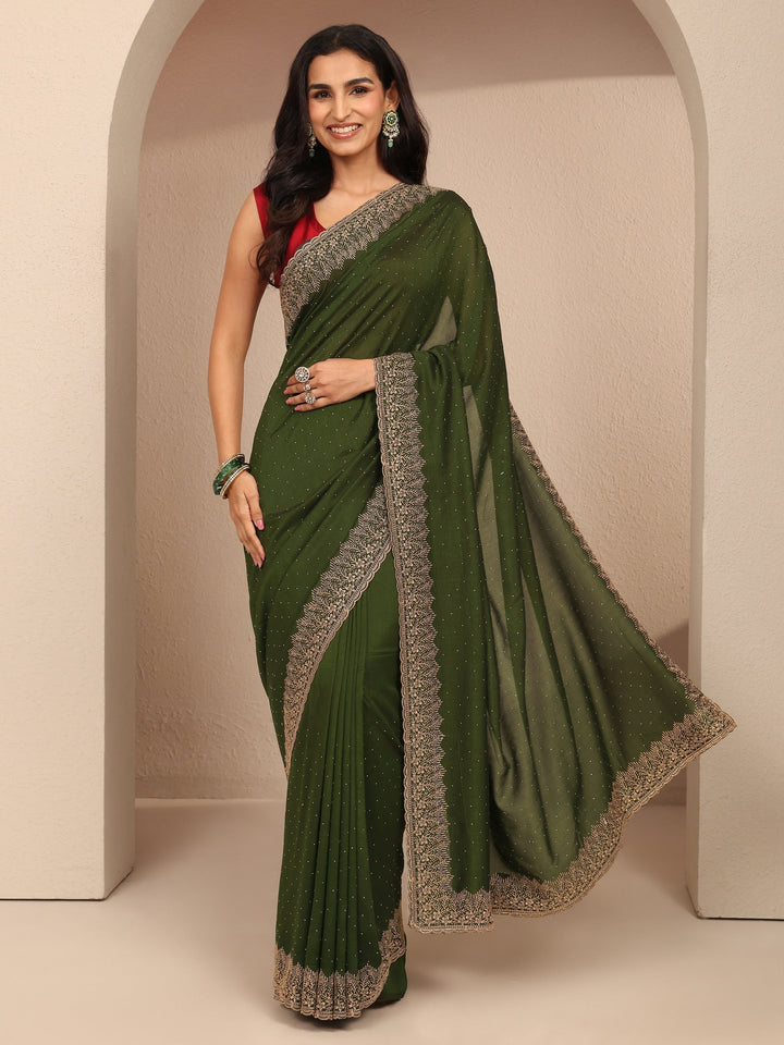 Green Embellished Silk Blend Saree With Unstitched Blouse Piece