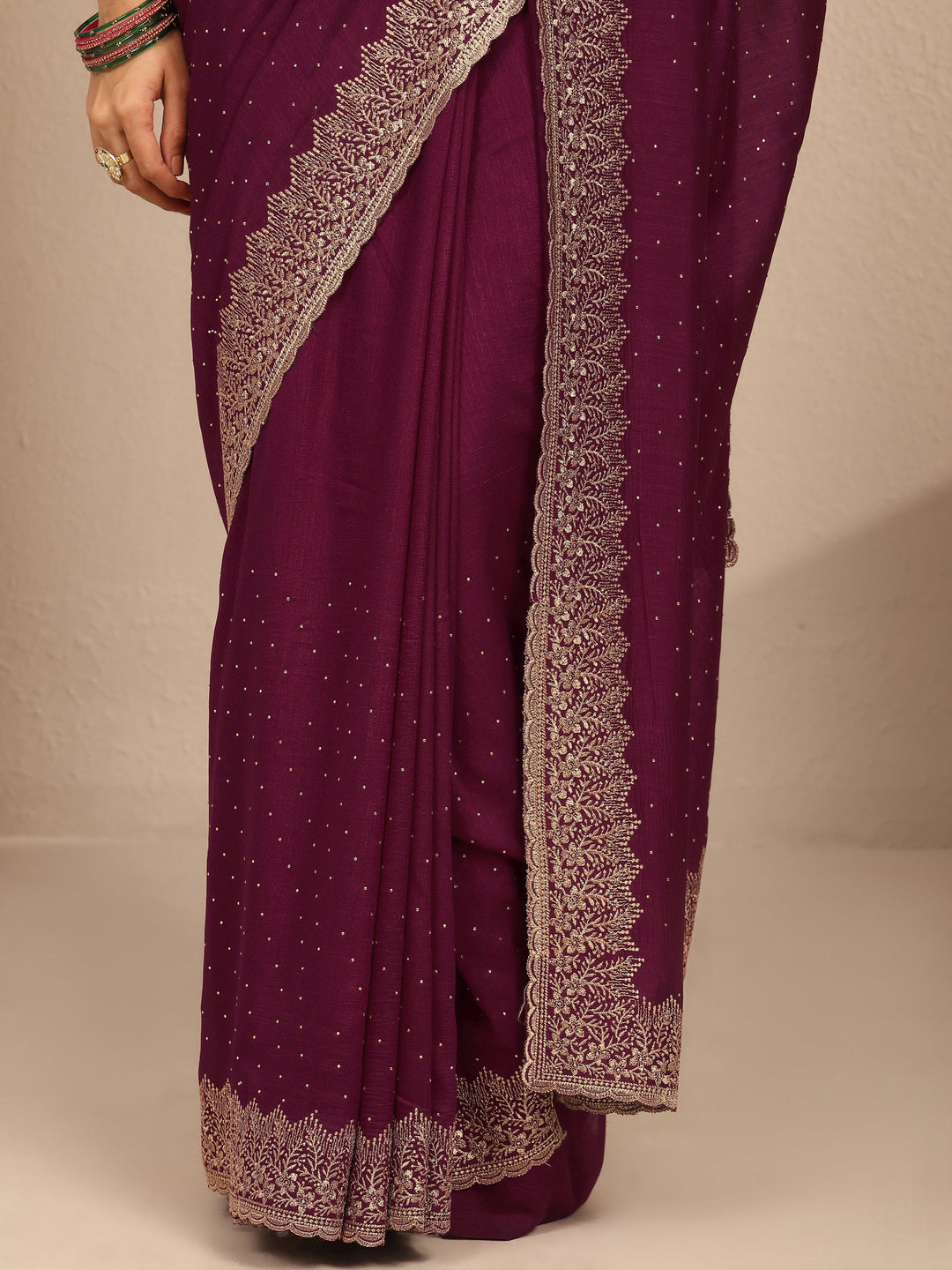 Burgundy Embellished Silk Blend Saree With Unstitched Blouse Piece