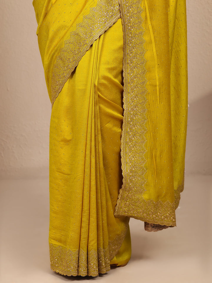 Mustard Embellished Silk Blend Saree With Unstitched Blouse Piece