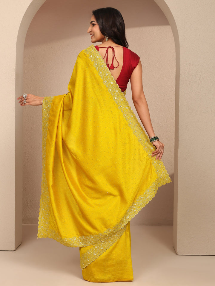 Mustard Embellished Silk Blend Saree With Unstitched Blouse Piece