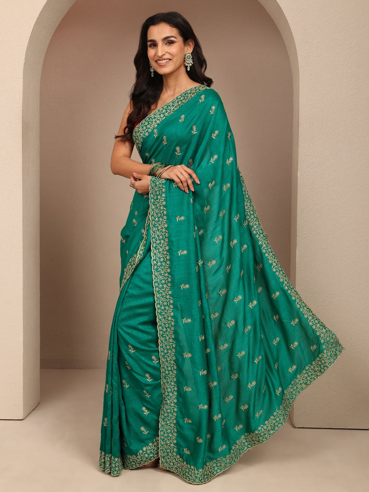 Green Embellished Silk Blend Saree With Unstitched Blouse Piece