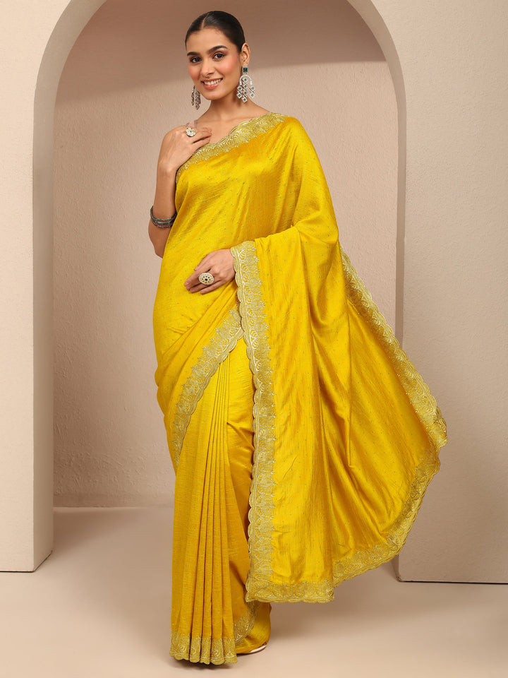 Mustard Embellished Silk Blend Saree With Unstitched Blouse Piece