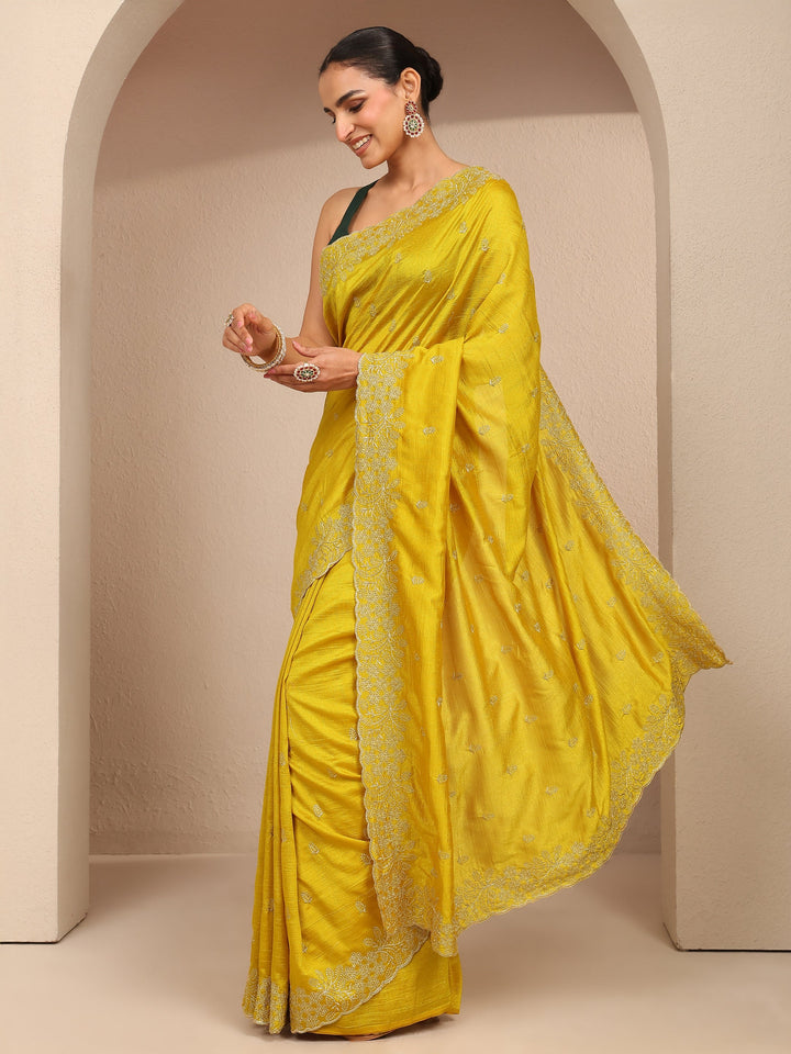 Mustard Embroidered Silk Blend Saree With Unstitched Blouse Piece