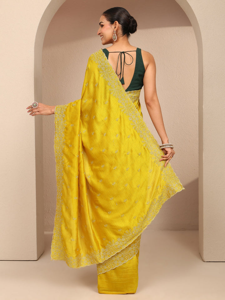 Mustard Embroidered Silk Blend Saree With Unstitched Blouse Piece