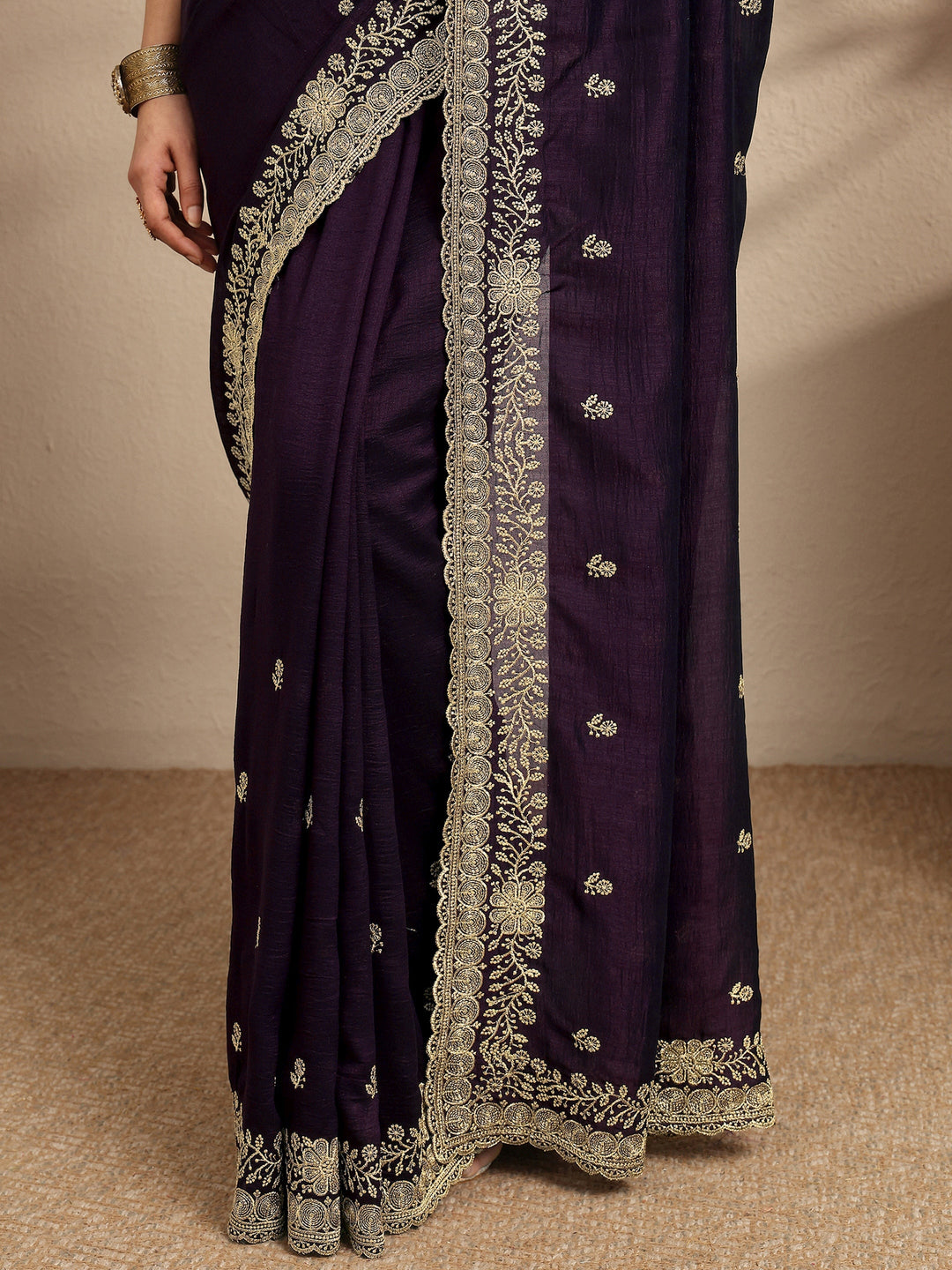 Burgundy Embroidered Silk Blend Saree With Unstitched Blouse Piece