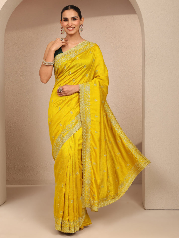 Mustard Embroidered Silk Blend Saree With Unstitched Blouse Piece