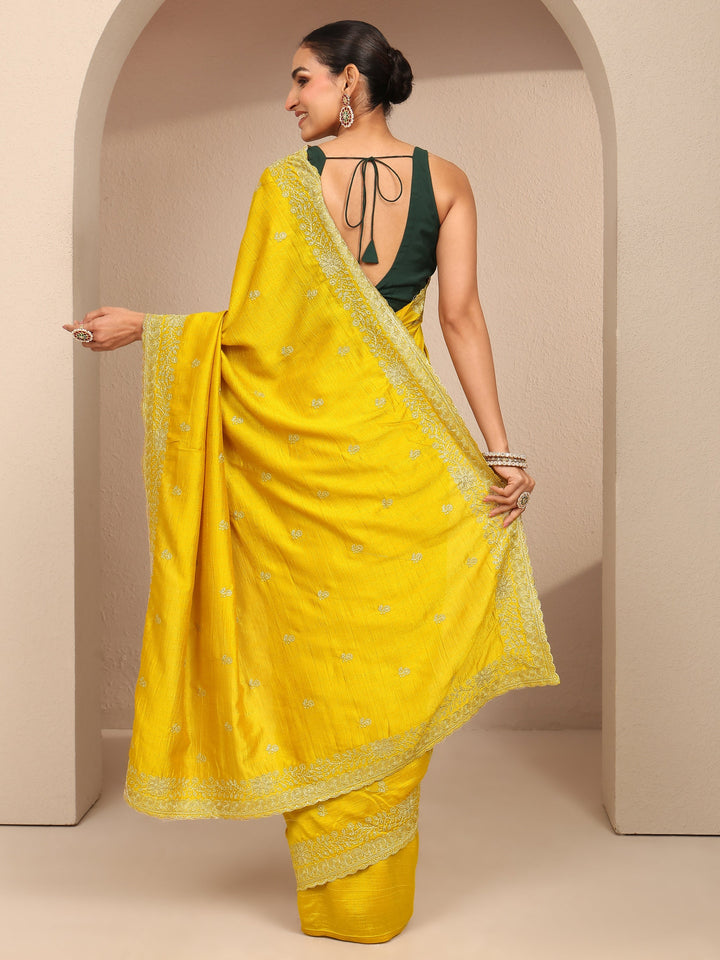 Mustard Embroidered Silk Blend Saree With Unstitched Blouse Piece