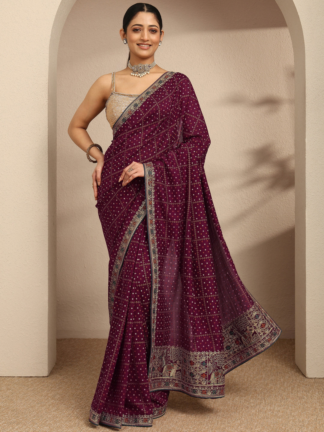 Maroon Bandhani Printed Silk Blend Saree With Unstitched Blouse Piece