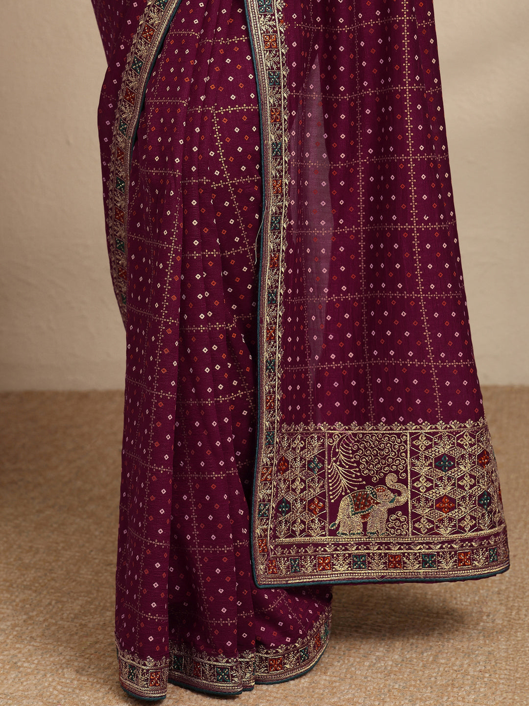Maroon Bandhani Printed Silk Blend Saree With Unstitched Blouse Piece