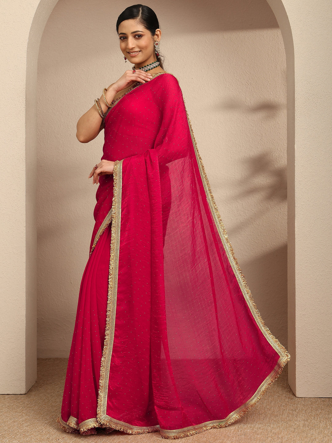Pink Embellished Silk Blend Saree With Unstitched Blouse Piece