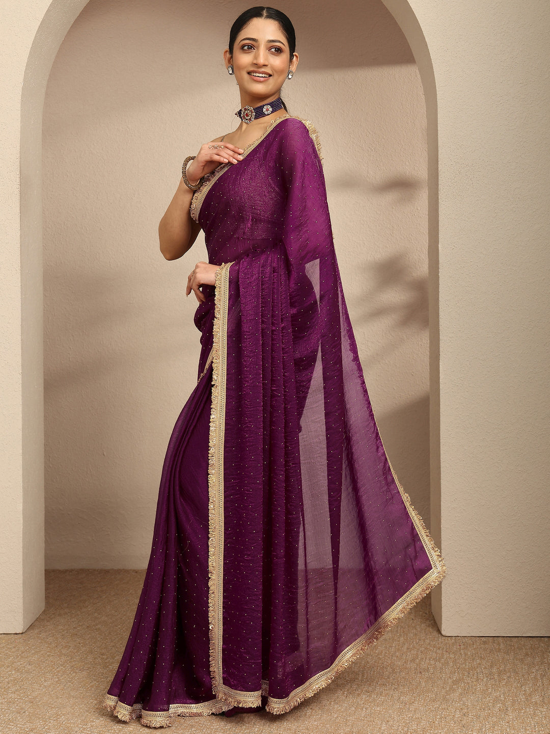 Maroon Embellished Silk Blend Saree With Unstitched Blouse Piece