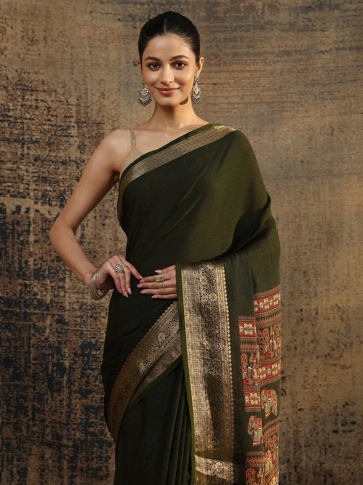 Green Solid Silk Blend Saree With Unstitched Blouse Piece