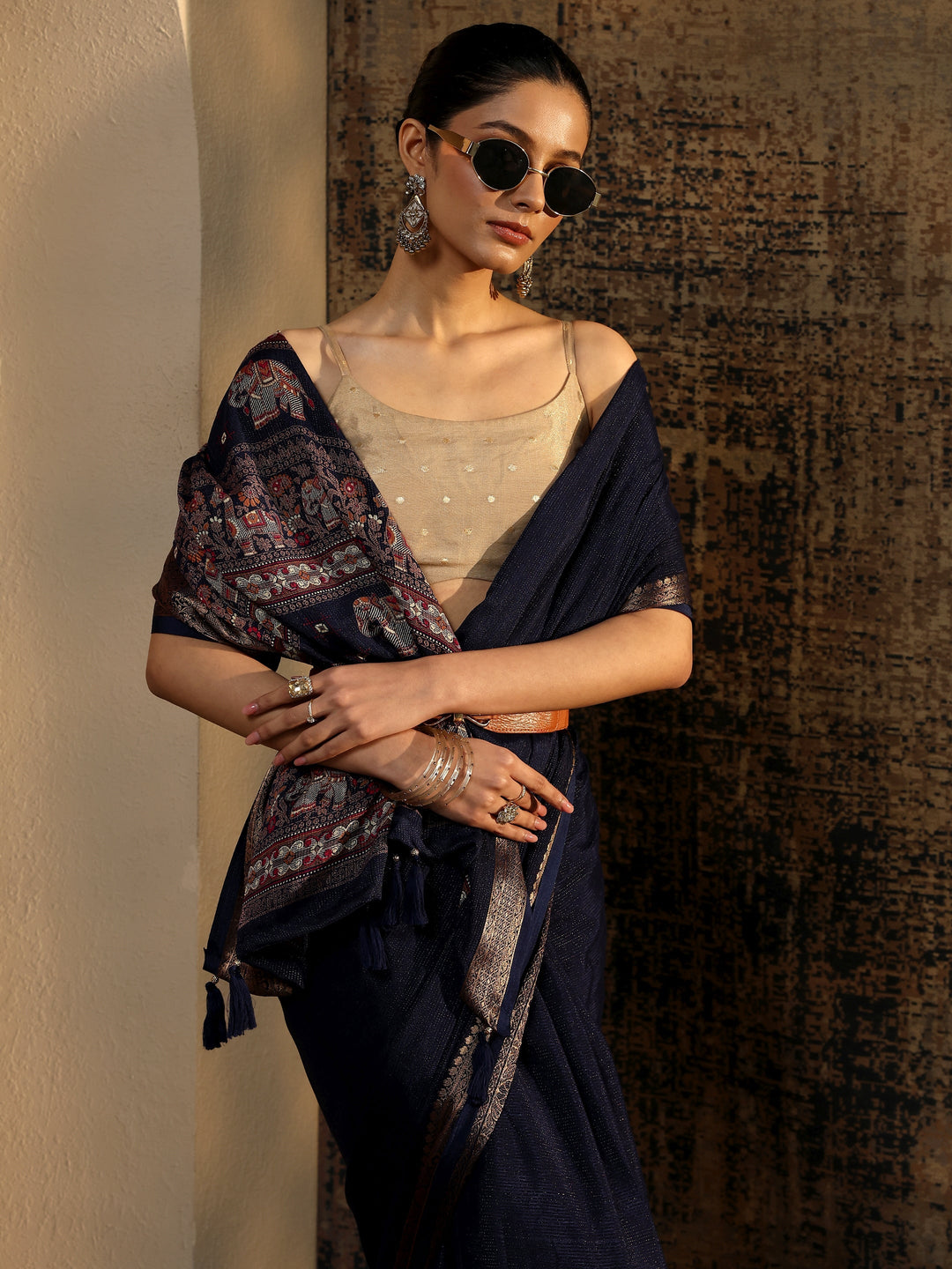 Blue Solid Silk Blend Saree With Unstitched Blouse Piece