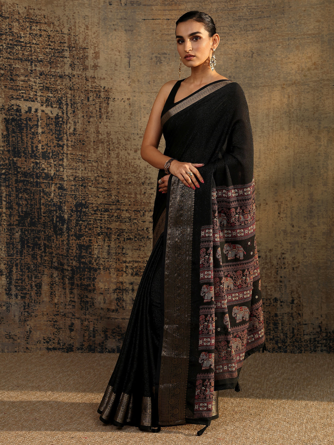 Black Solid Silk Blend Saree With Unstitched Blouse Piece