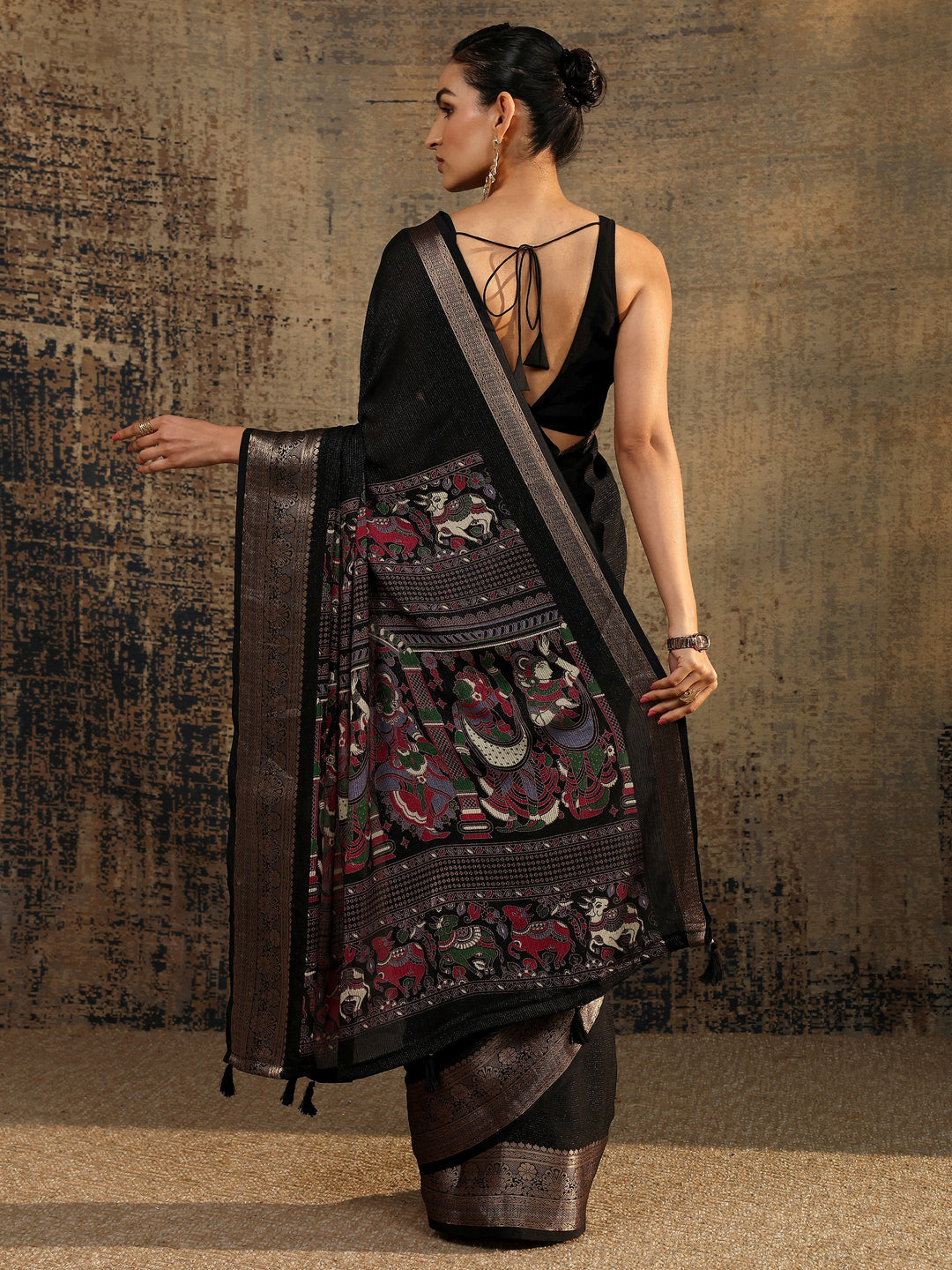 Black Solid Silk Blend Saree With Unstitched Blouse Piece