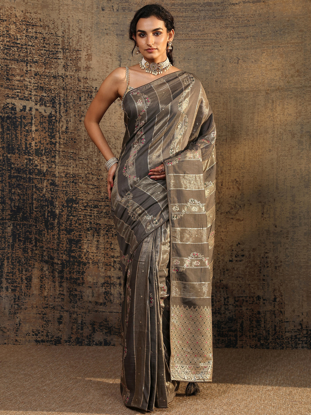 Grey Woven Design Silk Blend Saree With Unstitched Blouse Piece